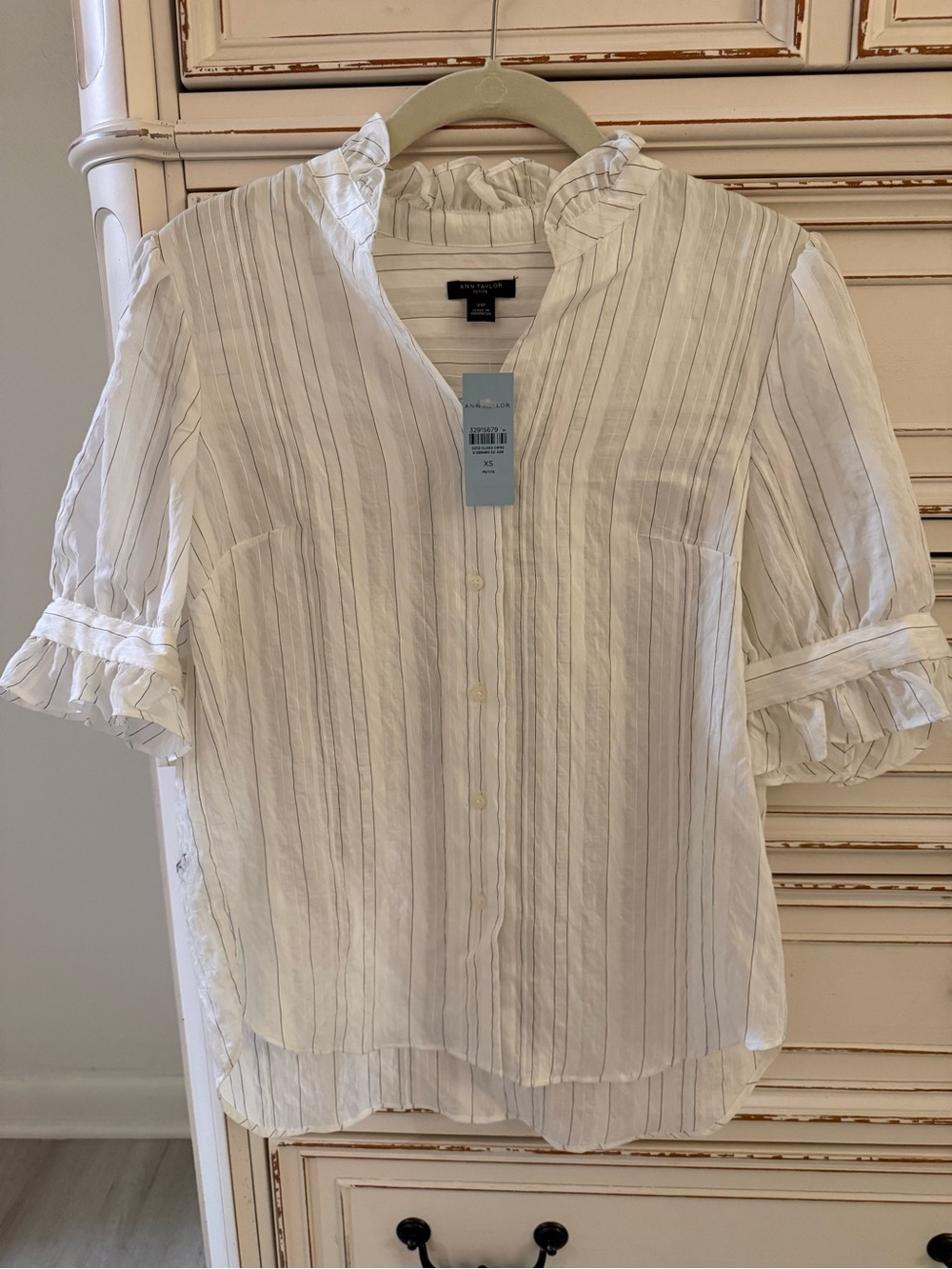 Ann Taylor White Pinstripe Ruffle Sleeve Button-Down Blouse